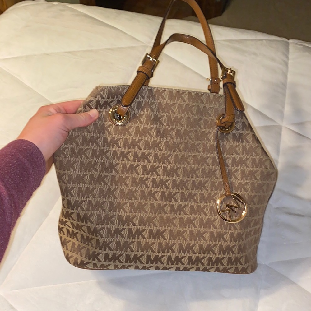 Michael Kors purse